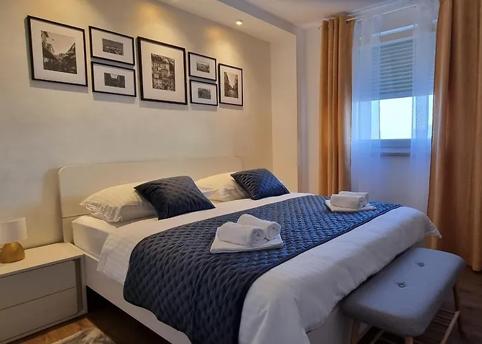 Qr Apartment For Family, Couples, And Friends Stay In Rijeka