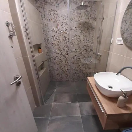 Qr Apartment For Family, Couples, And Friends Stay In Fiume Esterno foto